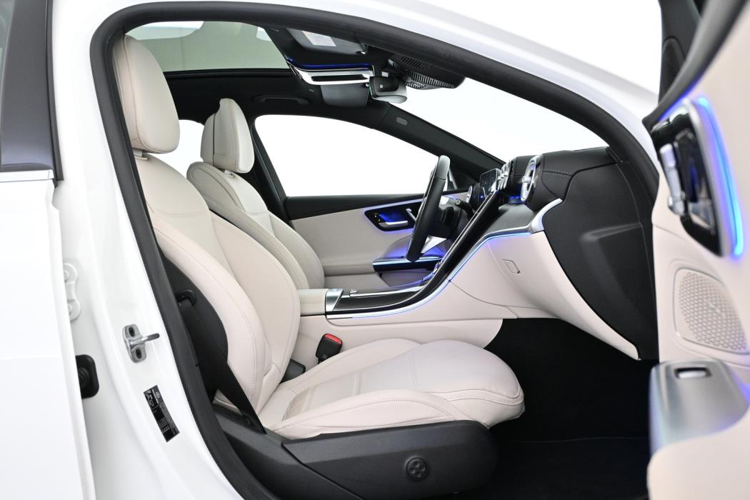 MERCEDES-BENZ C 2023