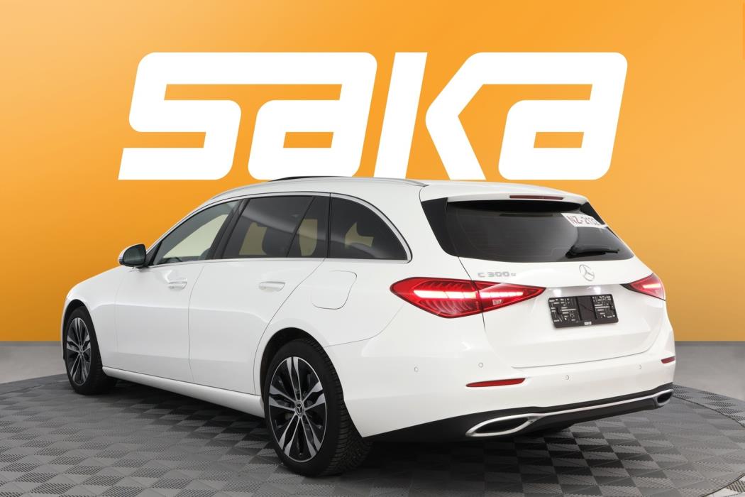 MERCEDES-BENZ C 2023