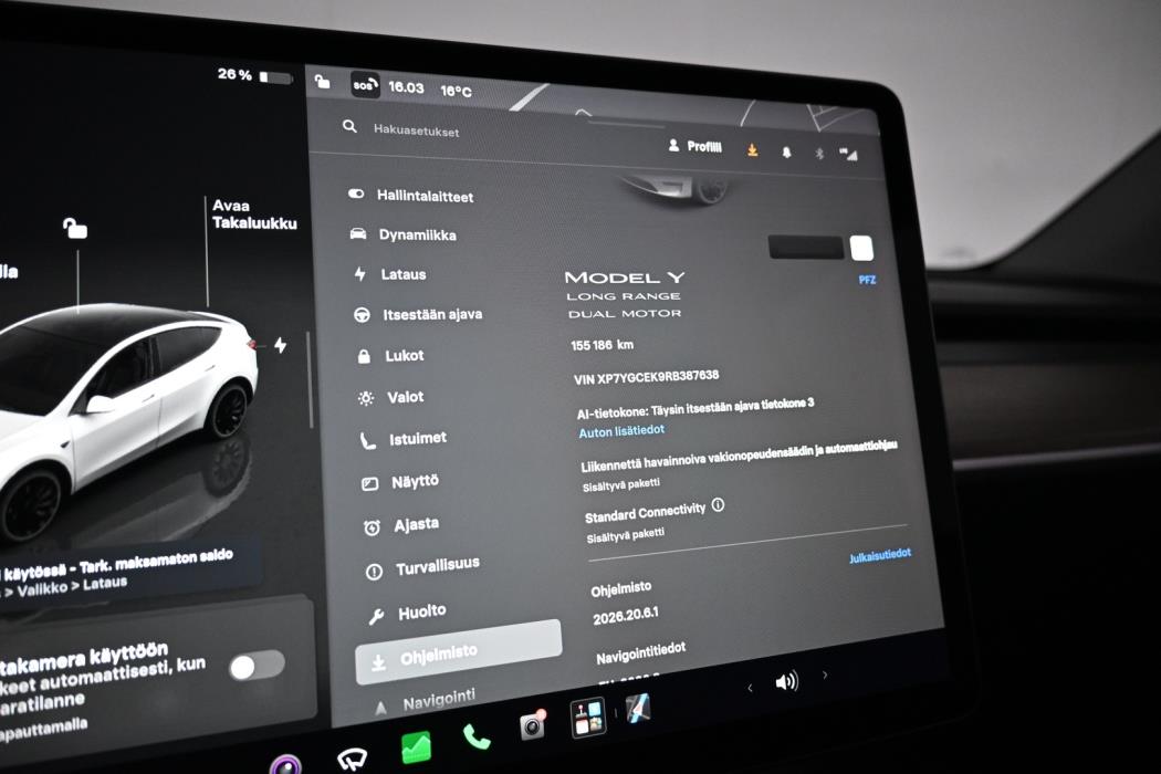 TESLA Model Y 2024