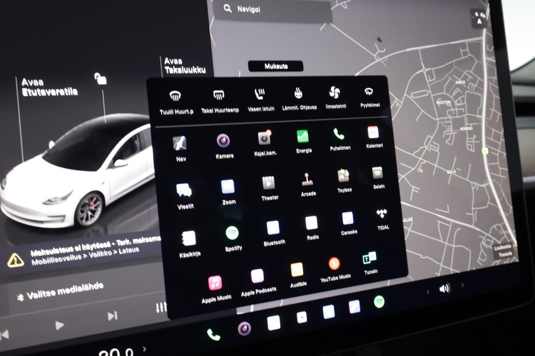 TESLA Model 3 2023
