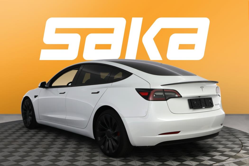 TESLA Model 3 2023