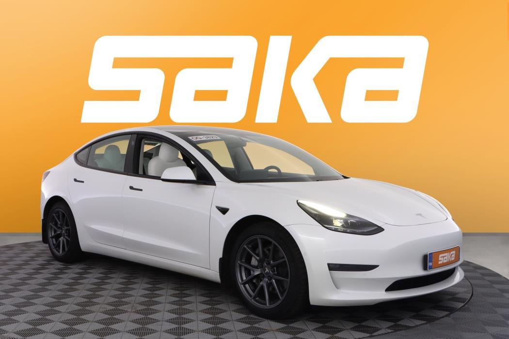 TESLA Model 3 2021