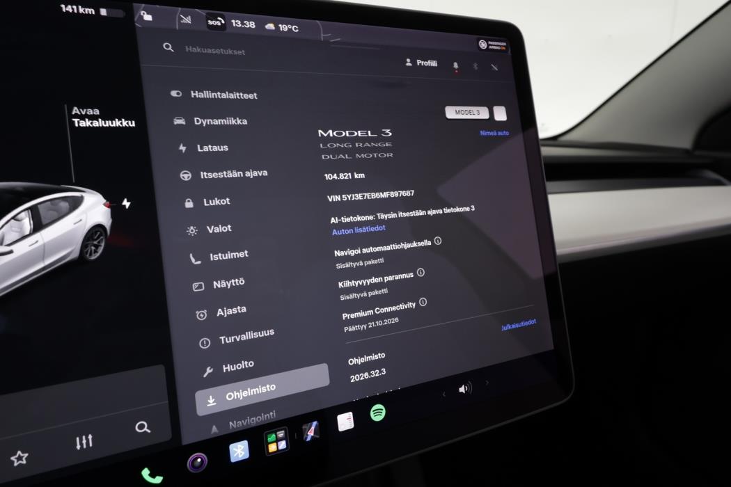 TESLA Model 3 2021