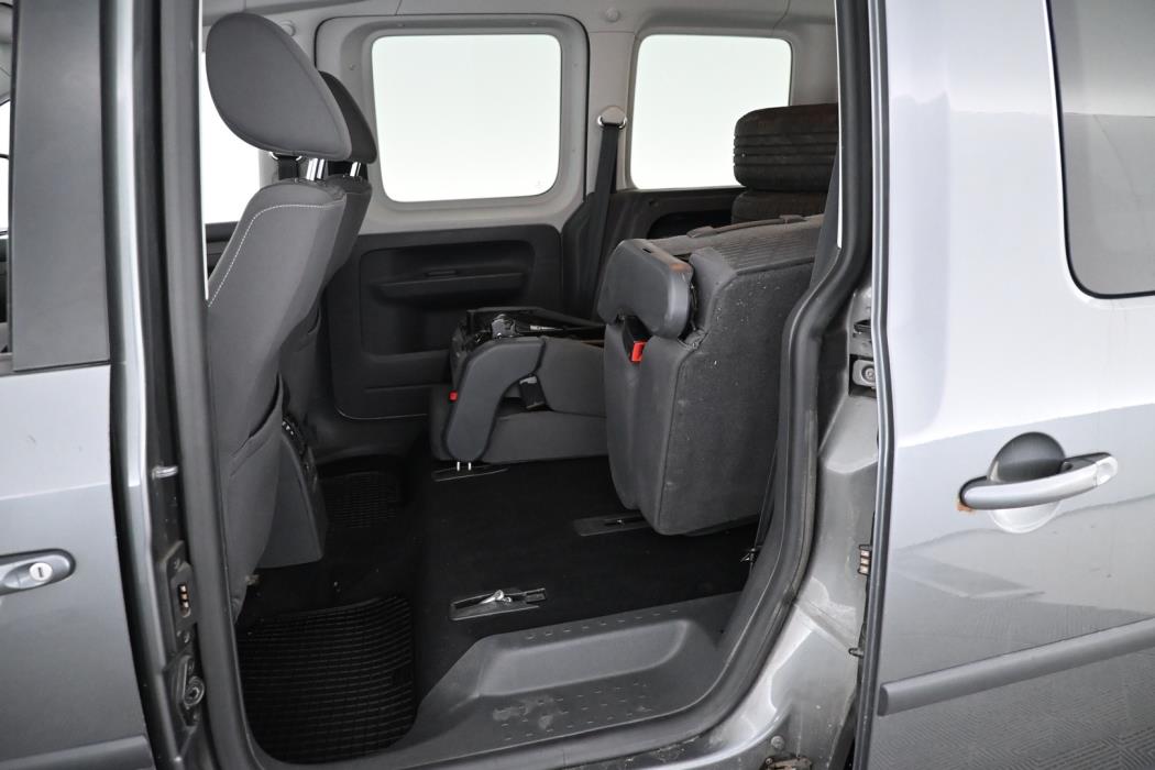 VOLKSWAGEN Caddy 2011