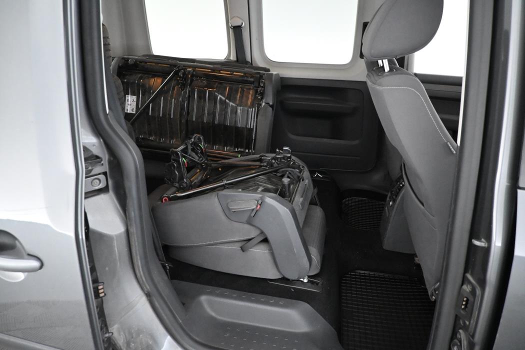 VOLKSWAGEN Caddy 2011