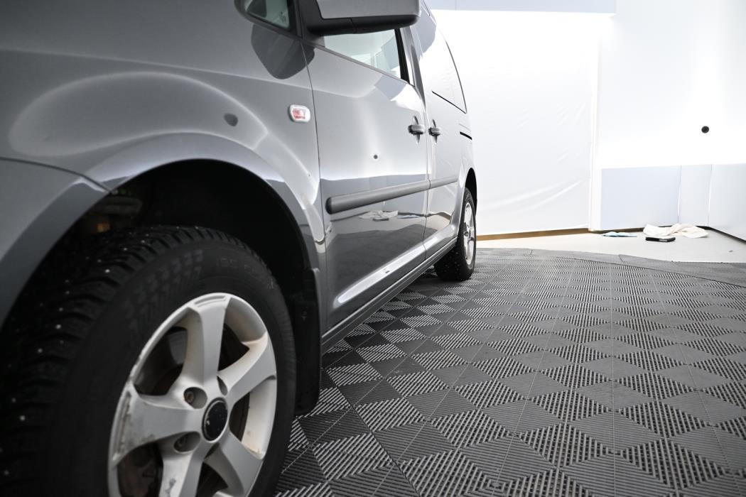 VOLKSWAGEN Caddy 2011