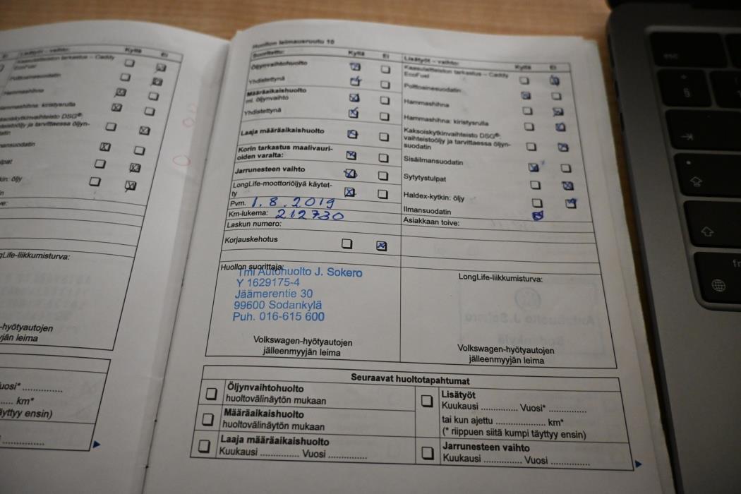 VOLKSWAGEN Caddy 2011