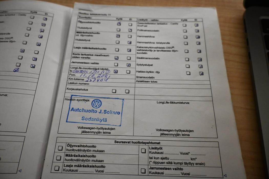 VOLKSWAGEN Caddy 2011