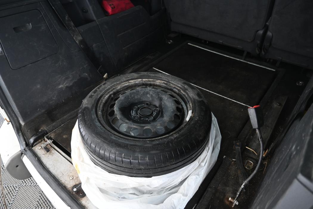 VOLKSWAGEN Caddy Maxi 2015