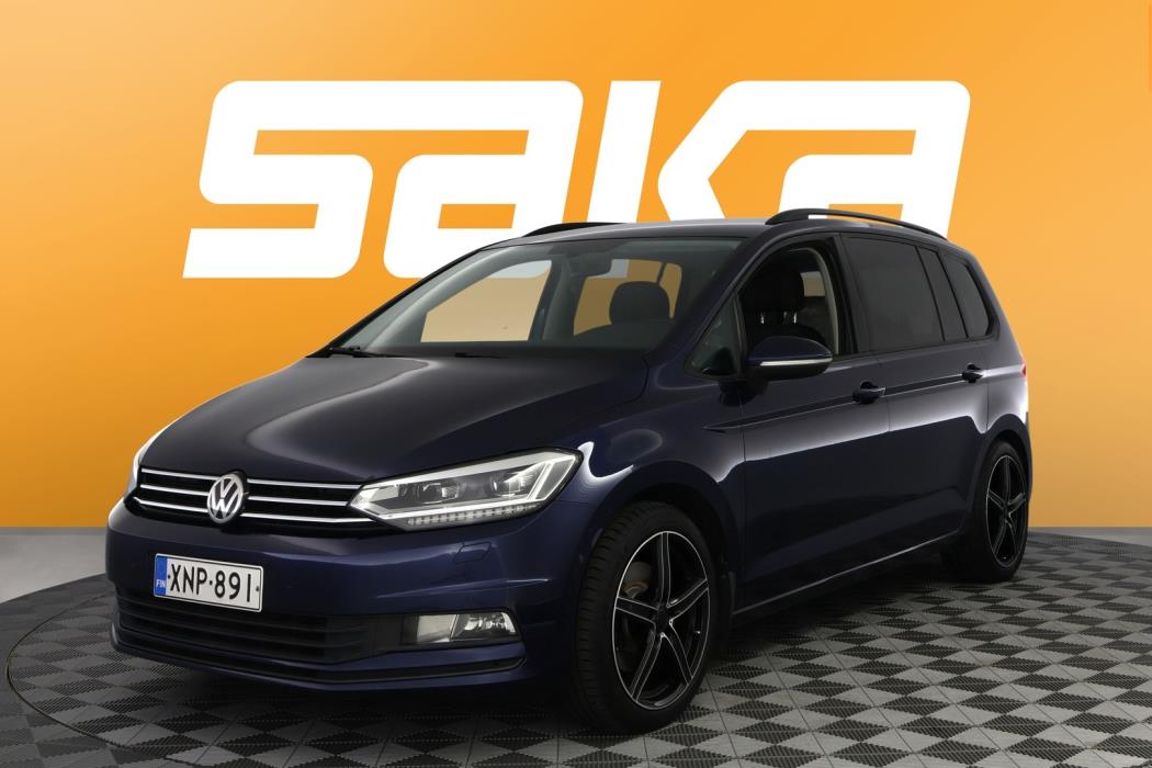 VOLKSWAGEN Touran 2016