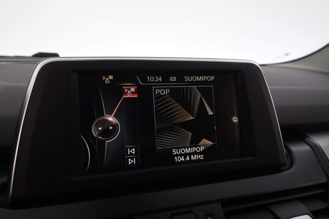 BMW 216 2018