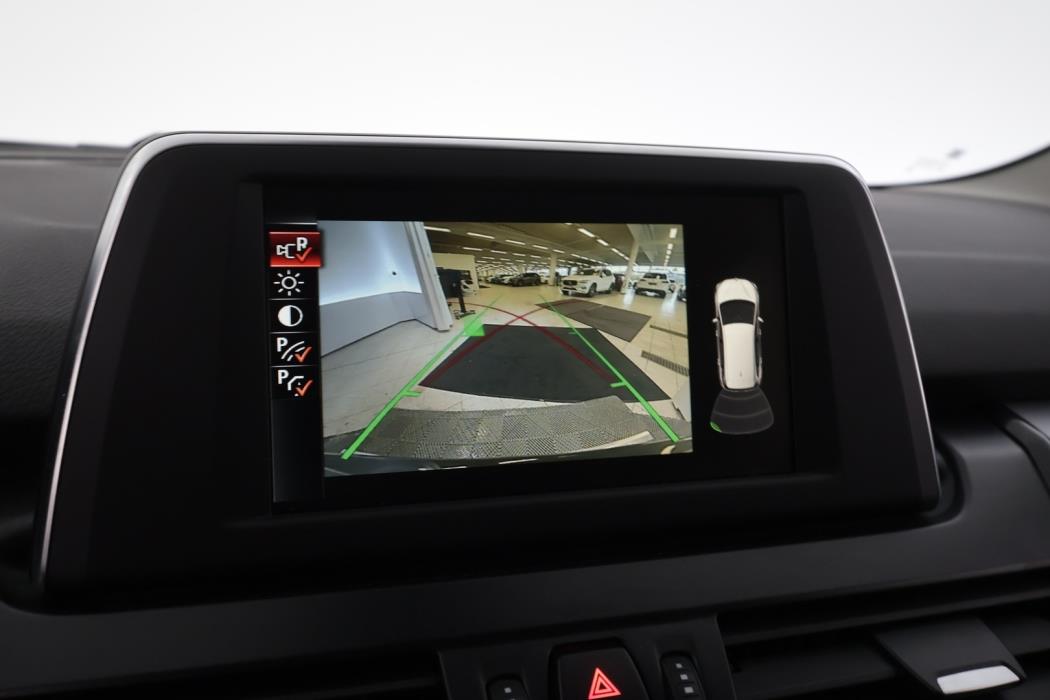 BMW 216 2018