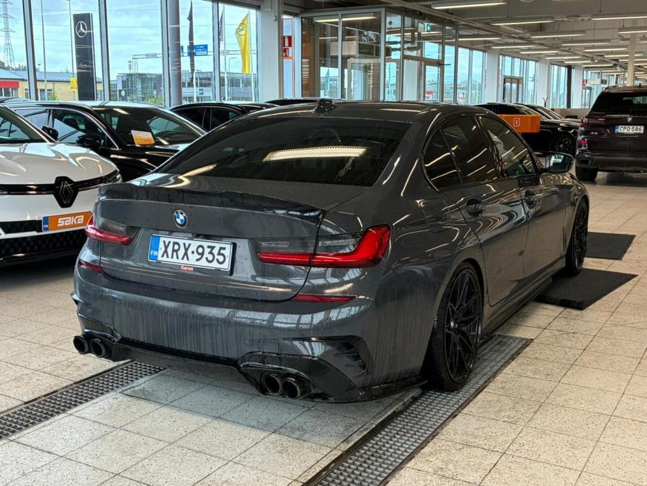 BMW 330 2020