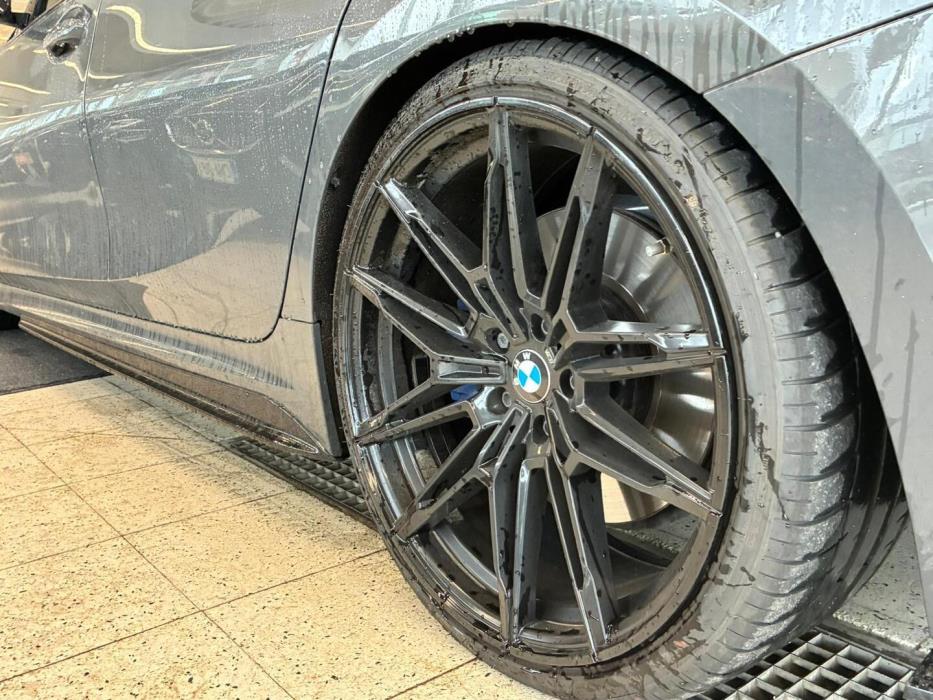 BMW 330 2020