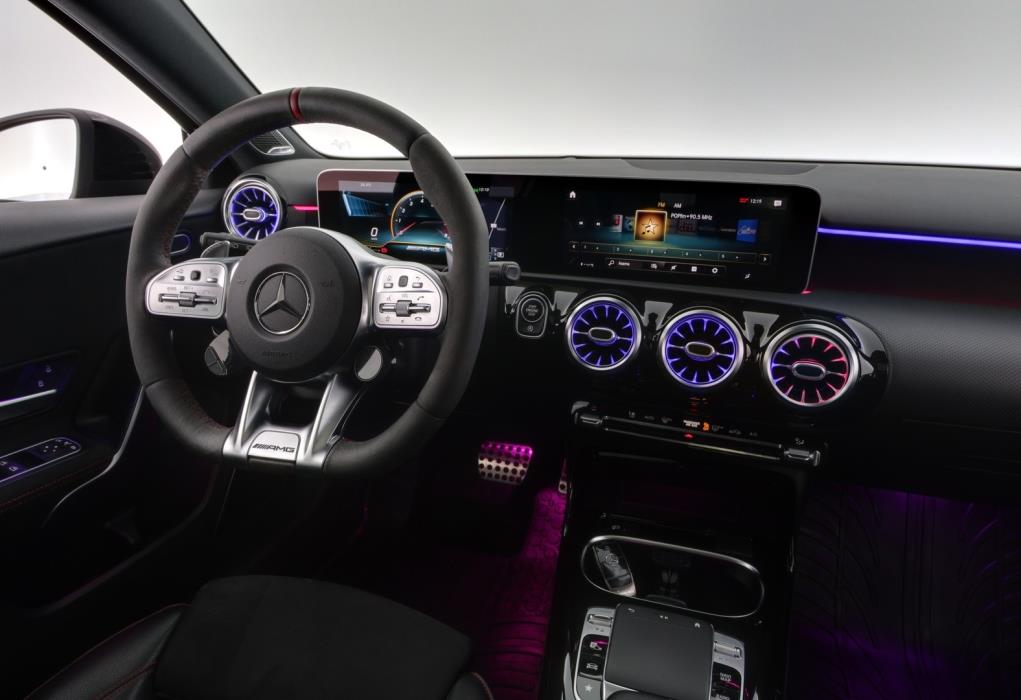 MERCEDES-BENZ A 35 AMG 2019