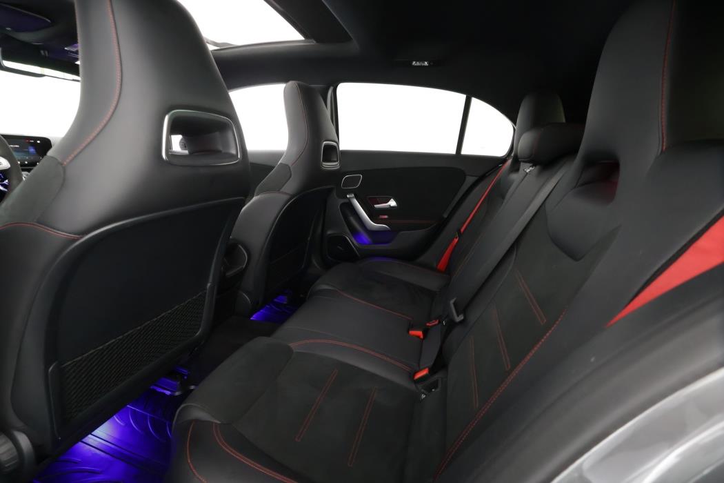 MERCEDES-BENZ A 35 AMG 2019