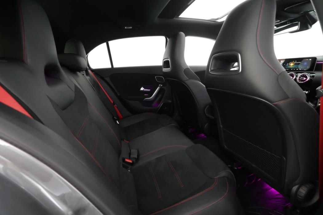 MERCEDES-BENZ A 35 AMG 2019