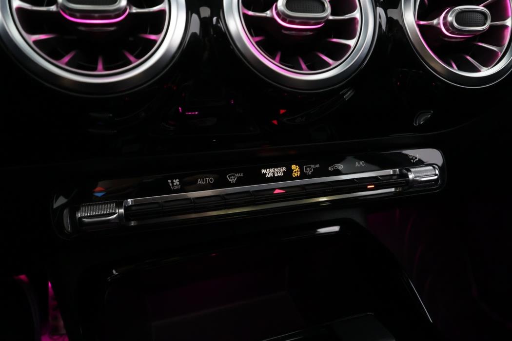 MERCEDES-BENZ A 35 AMG 2019