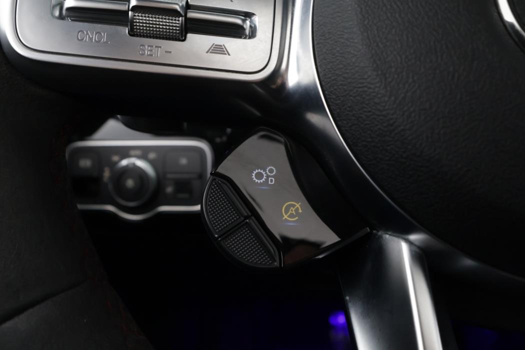 MERCEDES-BENZ A 35 AMG 2019