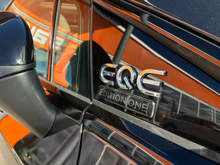 MERCEDES-BENZ EQE 2023