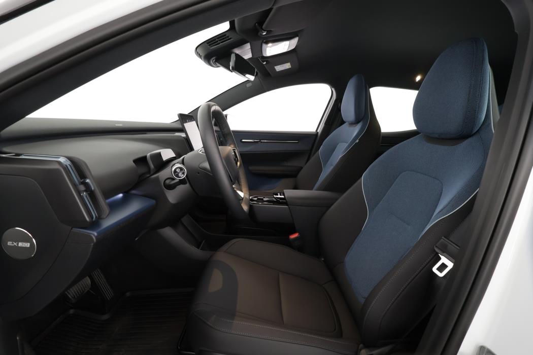 VOLVO EX30 2024