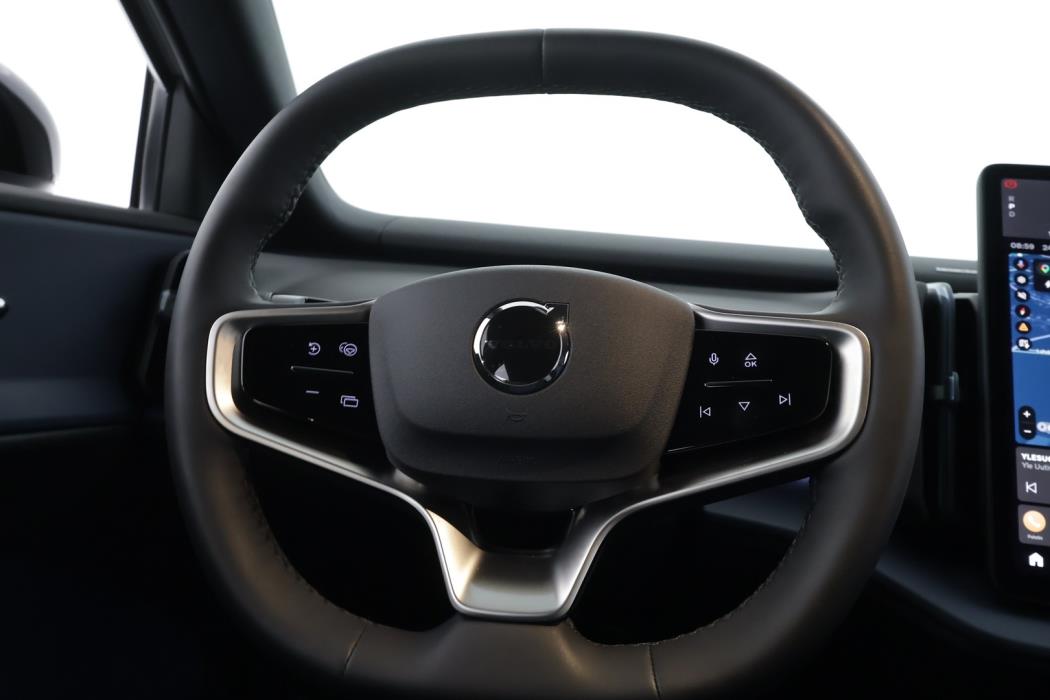 VOLVO EX30 2024
