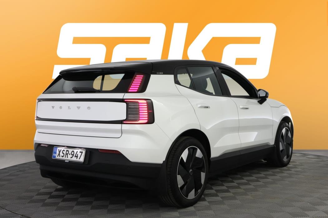VOLVO EX30 2024