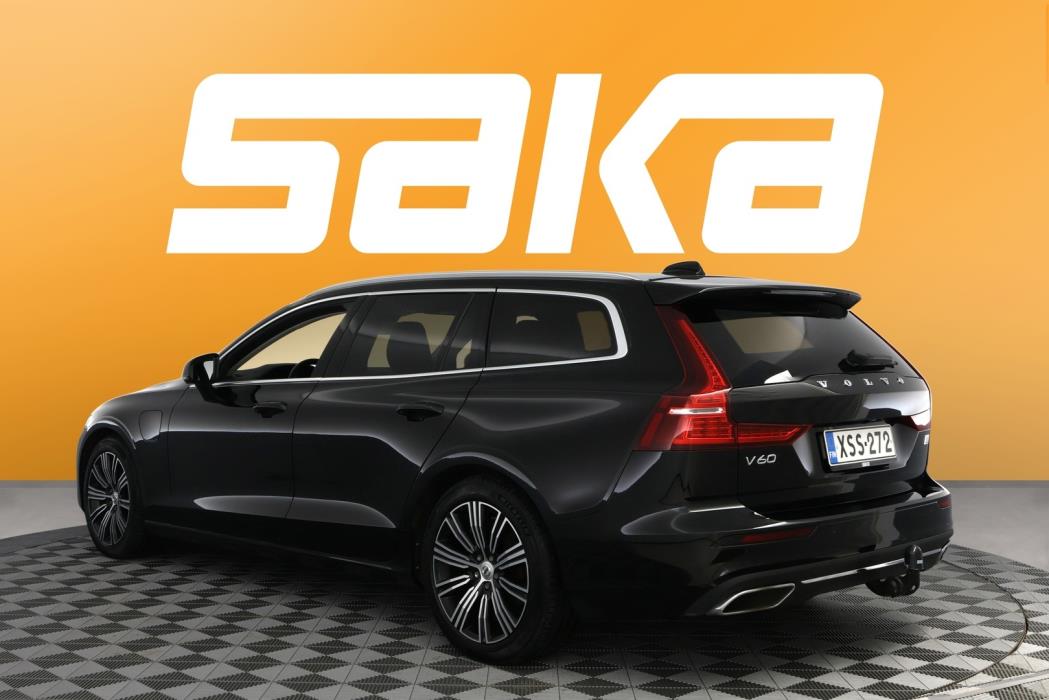 VOLVO V60 2021
