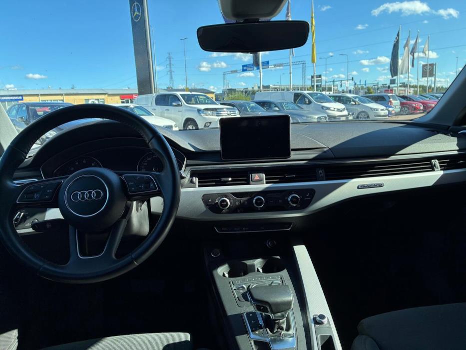AUDI A4 2017