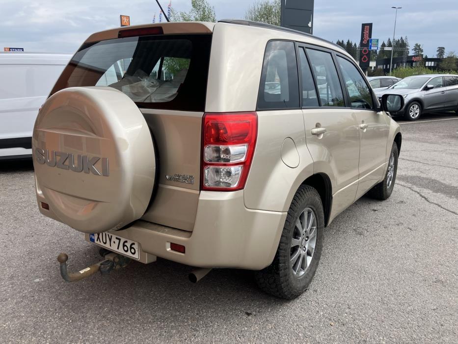 SUZUKI Grand Vitara 2012