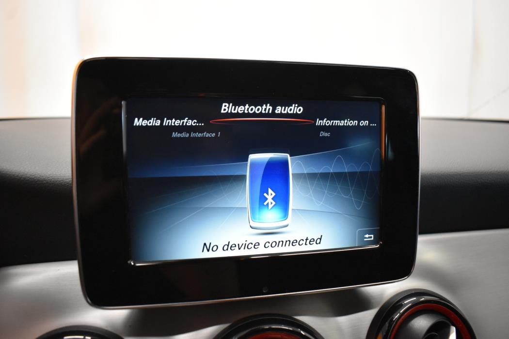 MERCEDES-BENZ CLA 45 AMG 2015