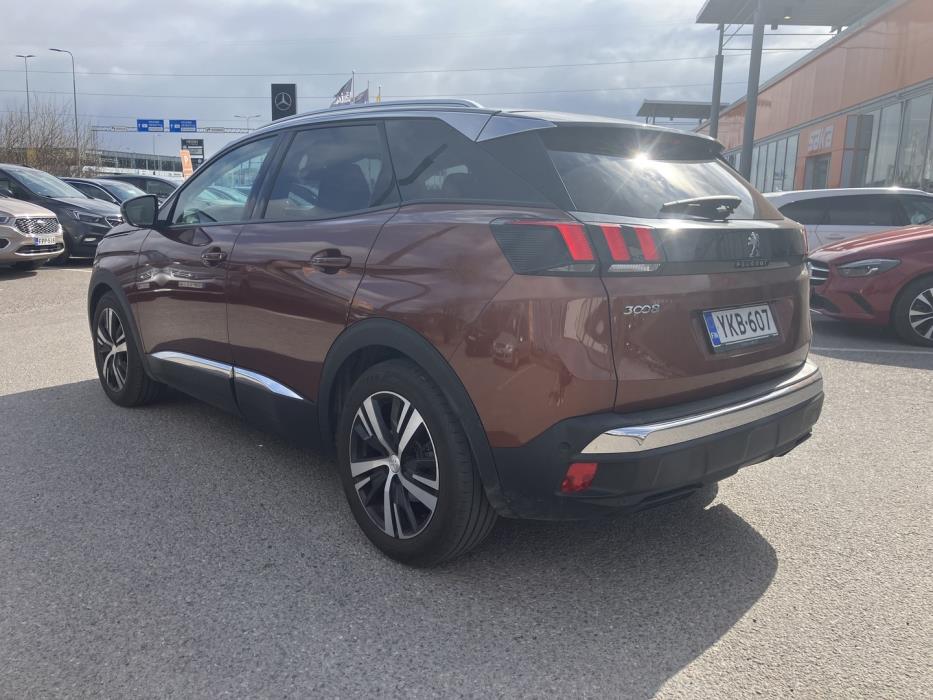 PEUGEOT 3008 2018