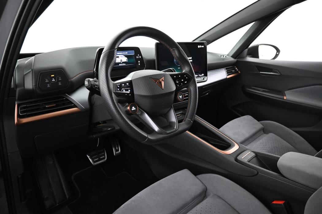 CUPRA Born 2025