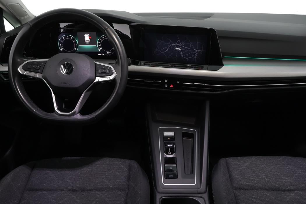 VOLKSWAGEN Golf 2021