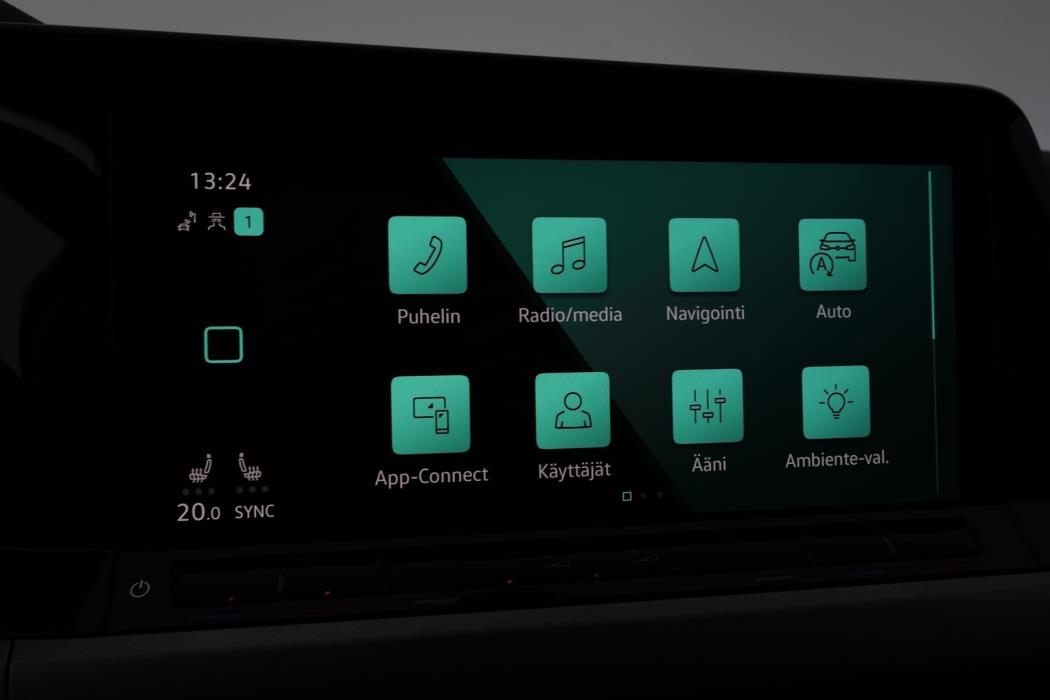 VOLKSWAGEN Golf 2021