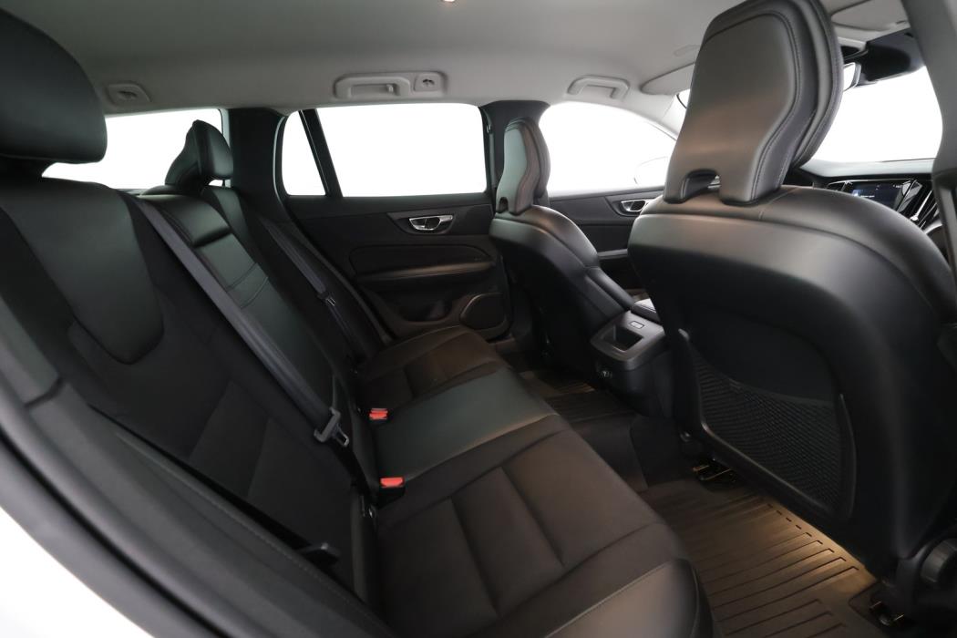 VOLVO V60 2019