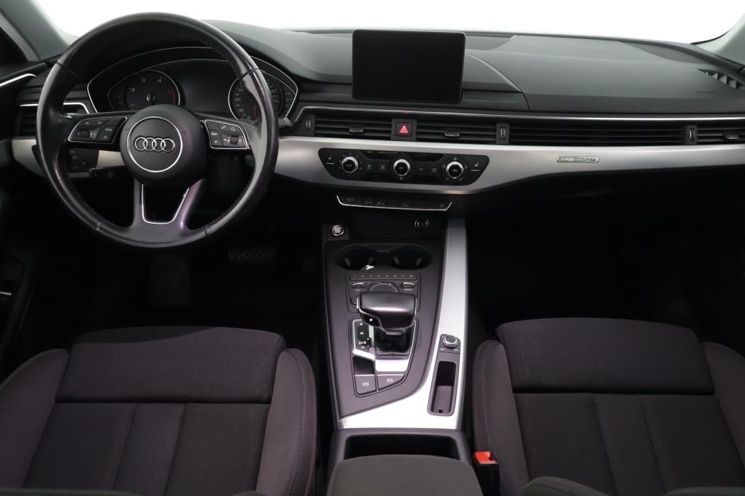 AUDI A4 2016