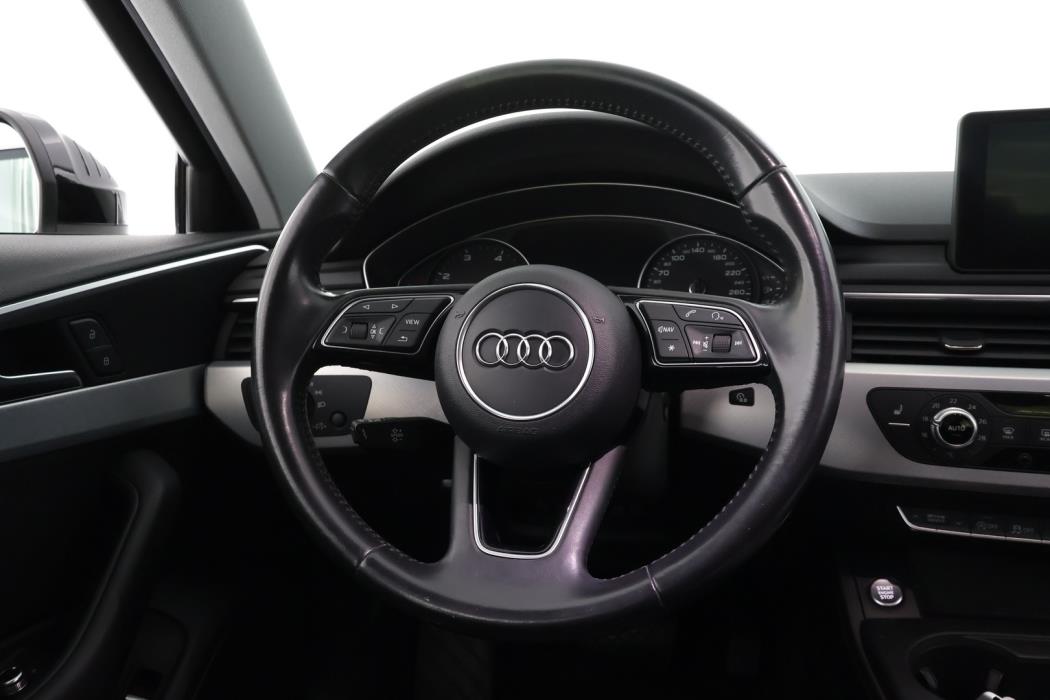 AUDI A4 2016