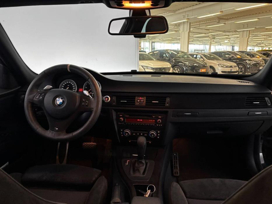BMW 325 2008