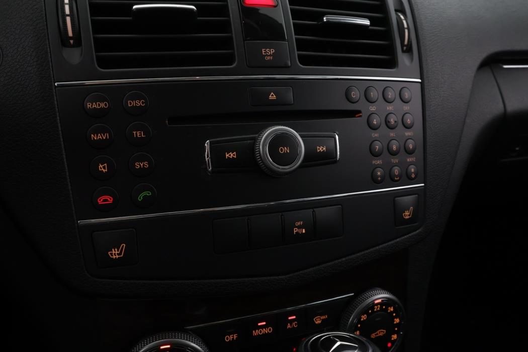 MERCEDES-BENZ C 2008