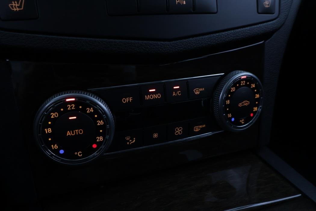 MERCEDES-BENZ C 2008
