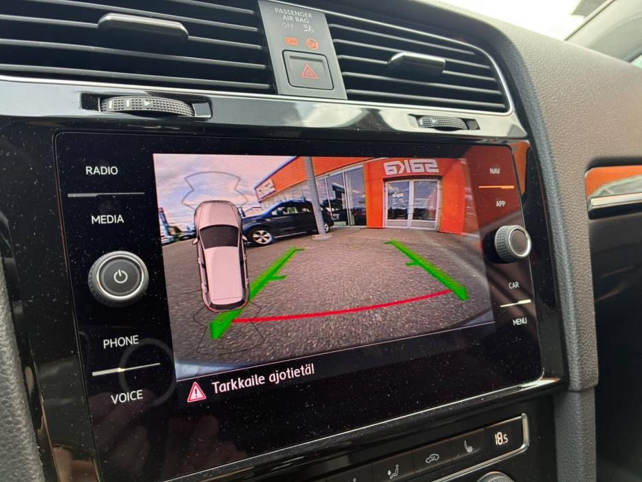 VOLKSWAGEN Golf 2019