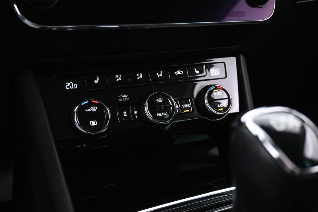 SKODA Superb 2019
