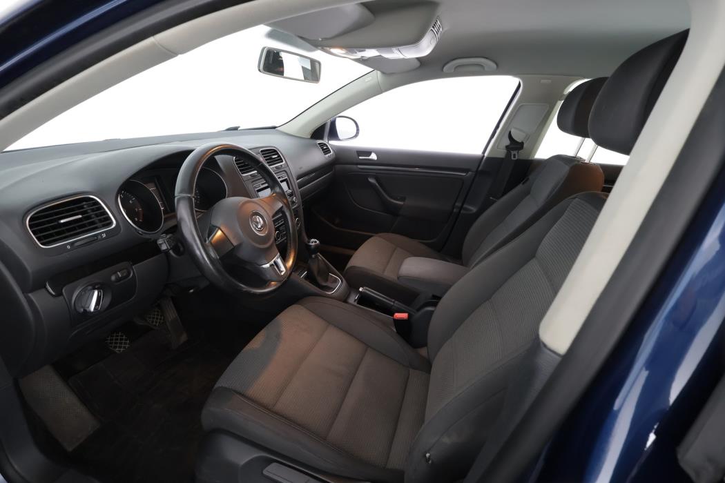 VOLKSWAGEN Golf 2011