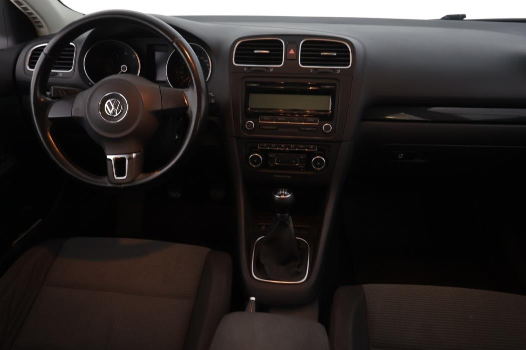 VOLKSWAGEN Golf 2011