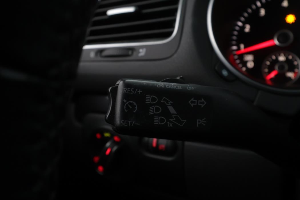 VOLKSWAGEN Golf 2011