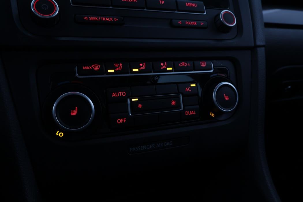 VOLKSWAGEN Golf 2011