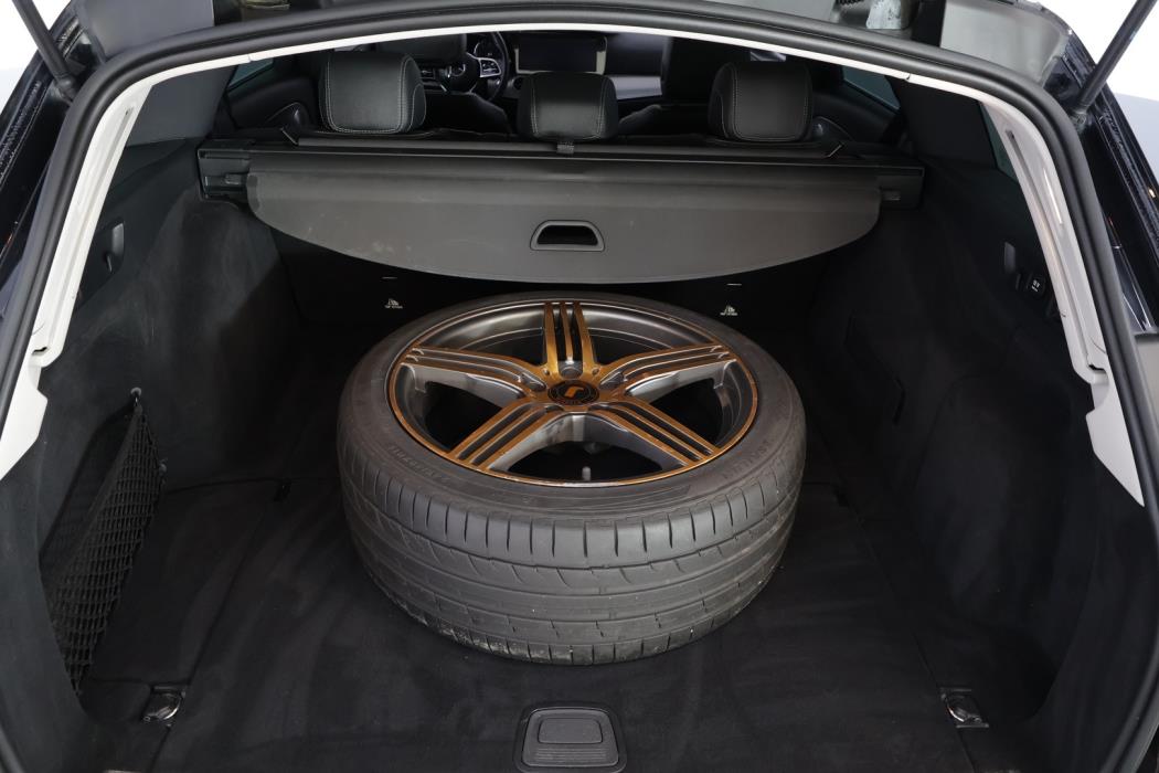 MERCEDES-BENZ E 2018