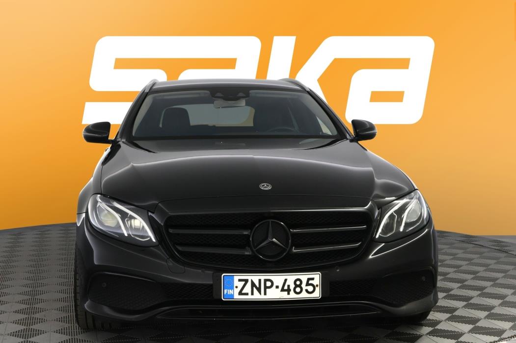 MERCEDES-BENZ E 2018