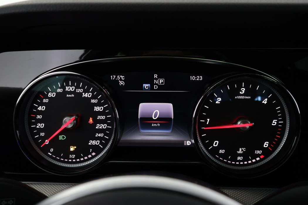 MERCEDES-BENZ E 2018